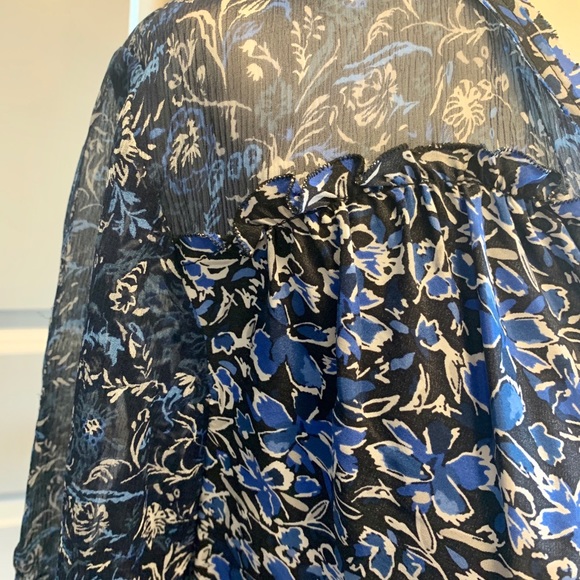 Elie Tahari Tunic Style Silk Blouse - Picture 8 of 9